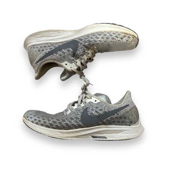 Nike Shoes - Nike Zoom workout shoes 👟